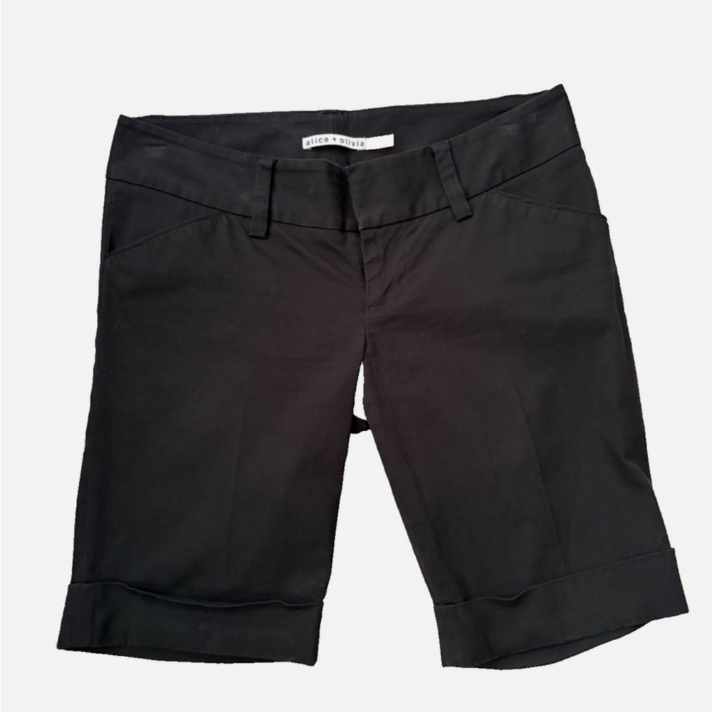 Women's Alice + Olivia Black Cotton Blend Bermuda Shorts - Size 6
